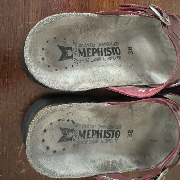 Mephisto Burgundy Strappy Sandals with Buckles size 38 (7) - Picture 3 of 10